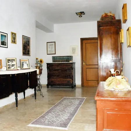 Spacious With Mountain View In Castel di Ieri