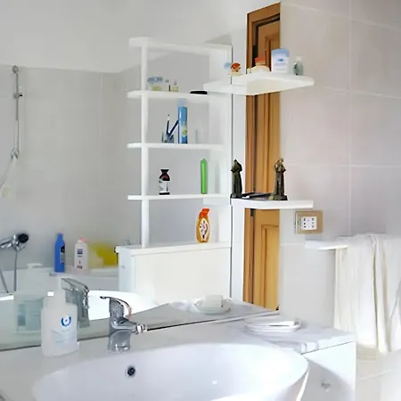 公寓 Spacious With Mountain View In Castel di Ieri