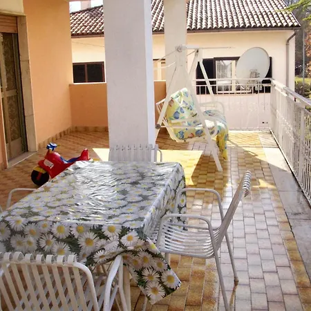 Apartamento Spacious With Mountain View In *